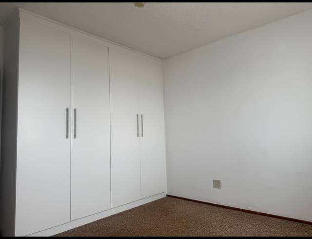 2 BEDROOM APARTMENT TO LET IN HUMEWOOD